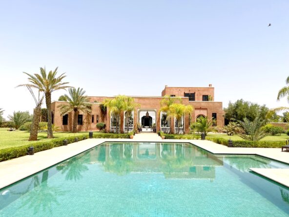 Marrakech luxury villa in Morocco for Families and Corporates