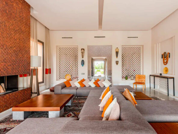 marrakech-dar-chamou-red-living-room