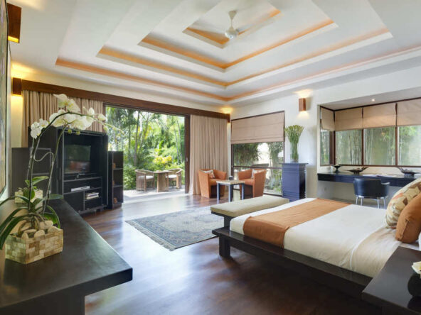 villa-mandalay-guest-bedroom-with-garden-view